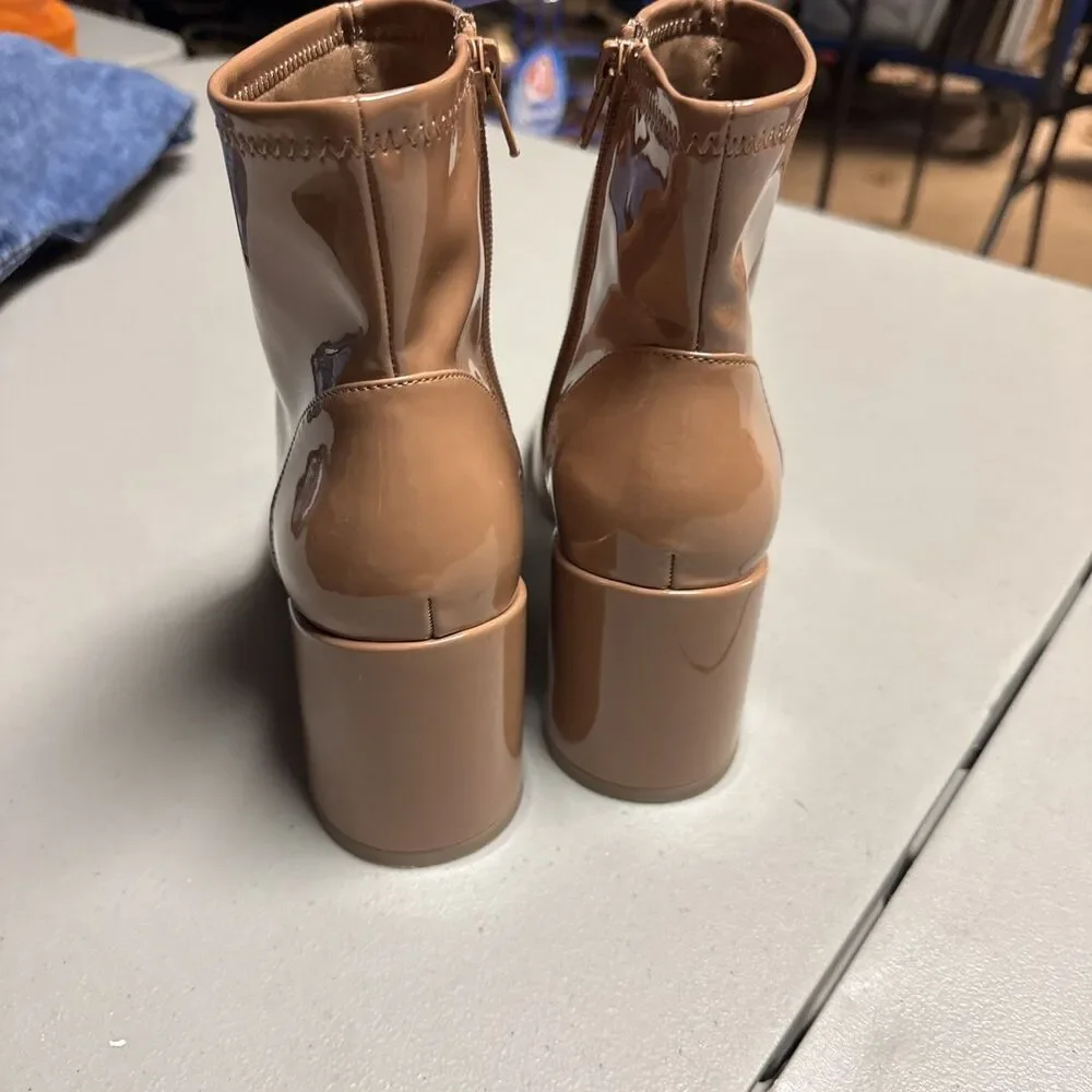 NEW Madden NYC Women's Side Zip Heeled Tan Designer Bootie Boots 9.5
